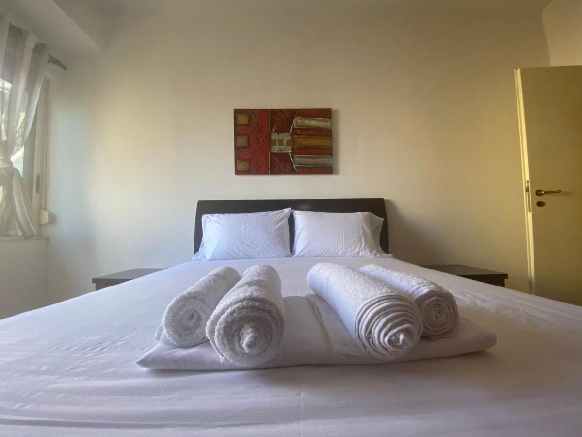 דורס Nicole Apartments Rental מראה חיצוני תמונה