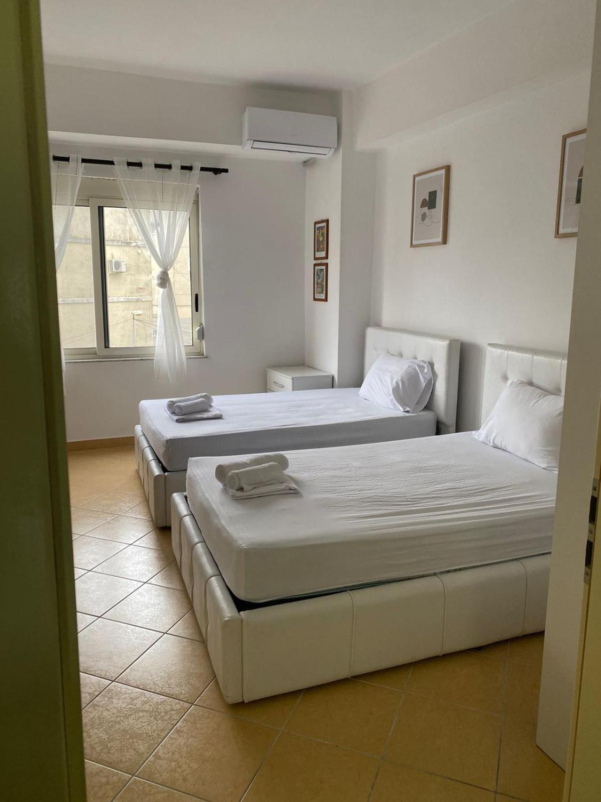 דורס Nicole Apartments Rental מראה חיצוני תמונה