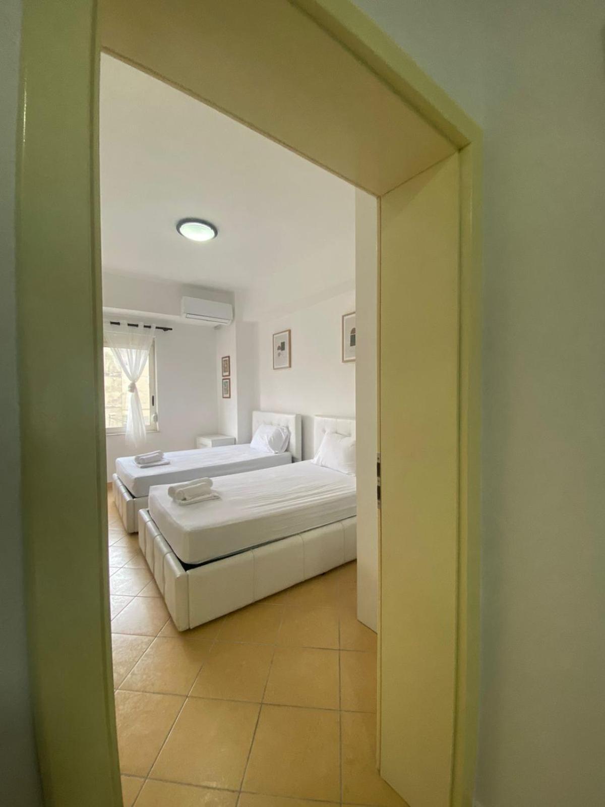 דורס Nicole Apartments Rental מראה חיצוני תמונה