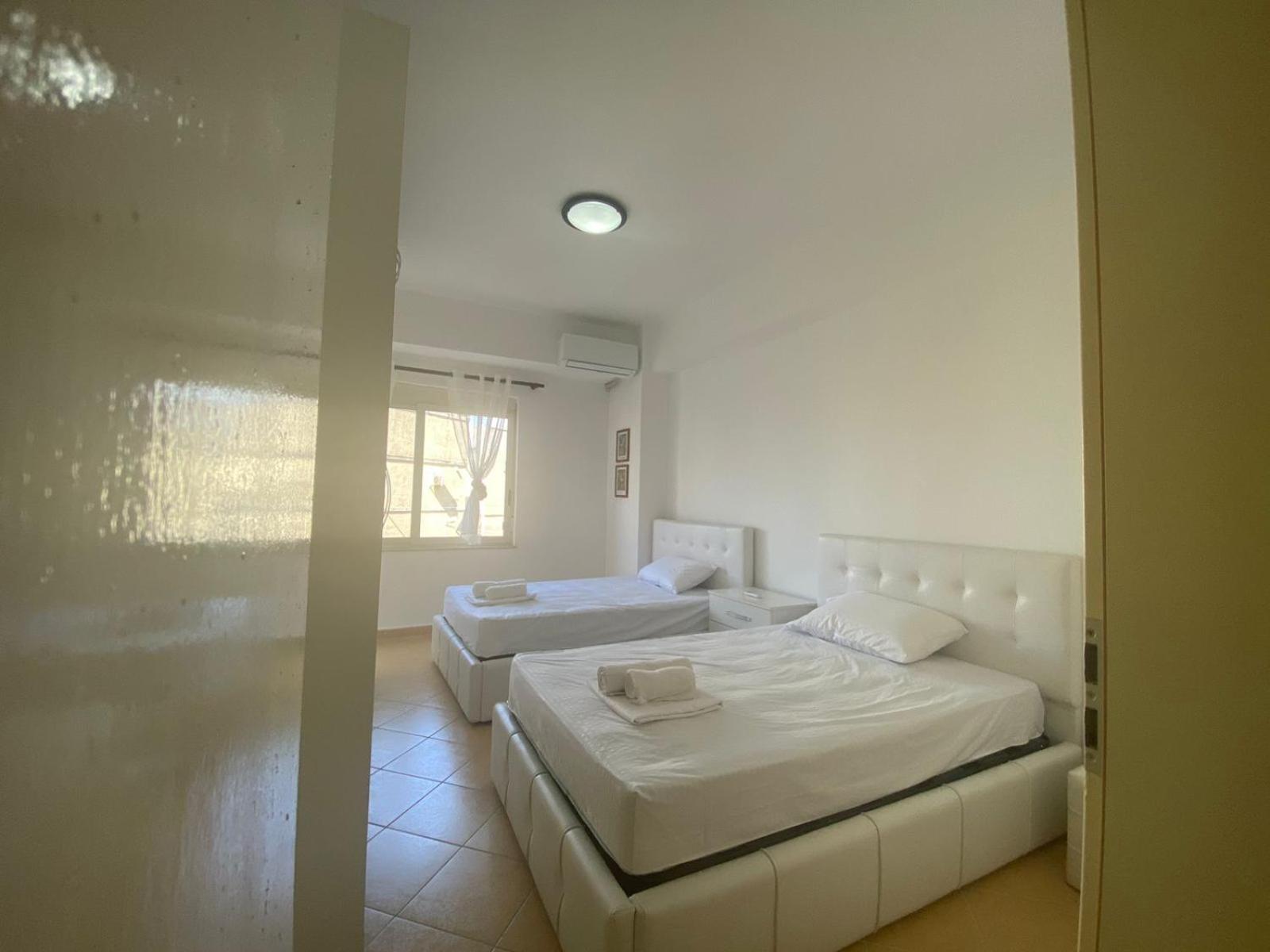 דורס Nicole Apartments Rental מראה חיצוני תמונה