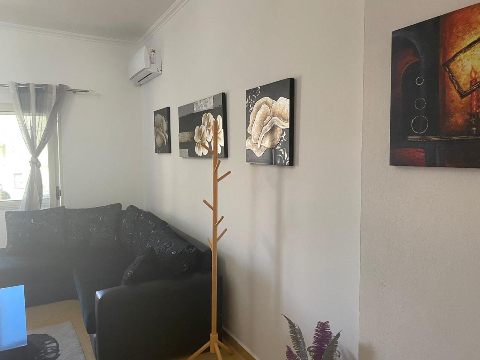 דורס Nicole Apartments Rental מראה חיצוני תמונה